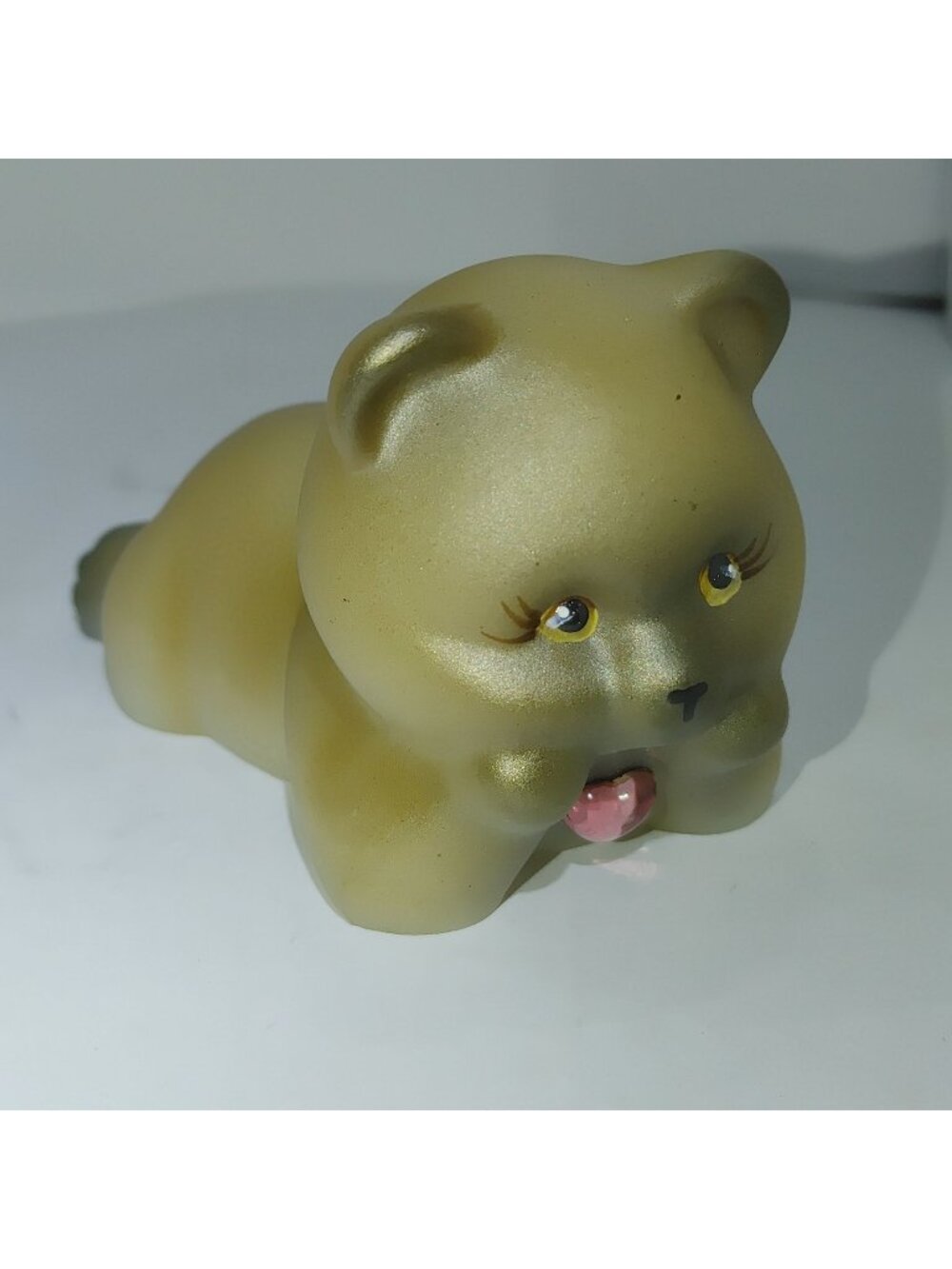 Fenton Daydreaming Bear Gold Satin Finish Pink Heart Vintage 2012 HP JK Spindler